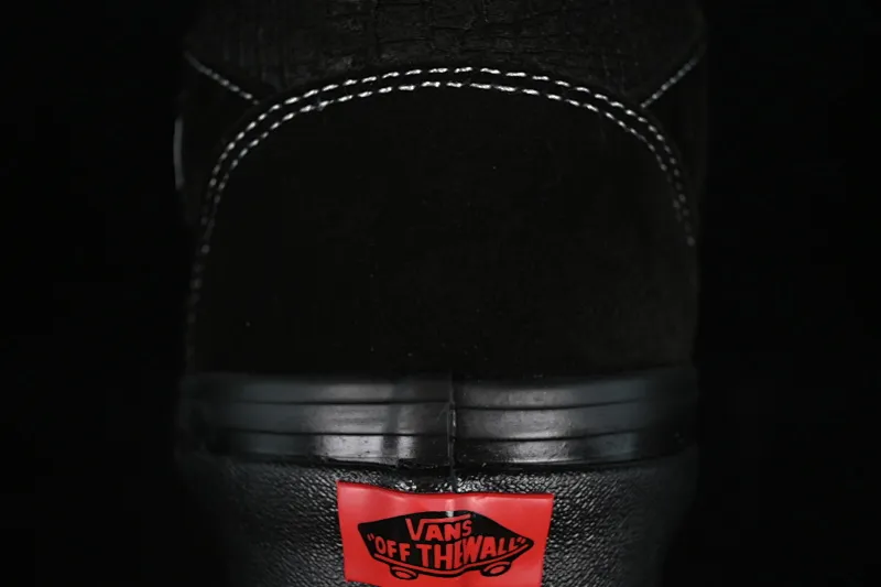 All categories Vans Vans series Vans Mid Vans China Vans Half Cab 33 DX Black Warrior Anaheim American retro casual skate shoes VN0A5KX6BKA